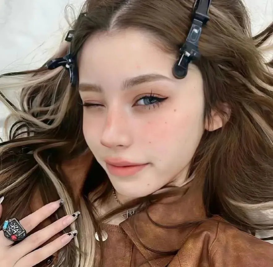粉红火鹤的神秘凝视